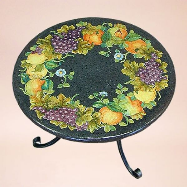 CE0009 T - CLASSIC - In the photo: 60 cm. diameter table<BR><BR>Ceramic table, 4-5 cm thick. Suitable for inside and outside, resistant to a temperature range of 0 to 500 °C.