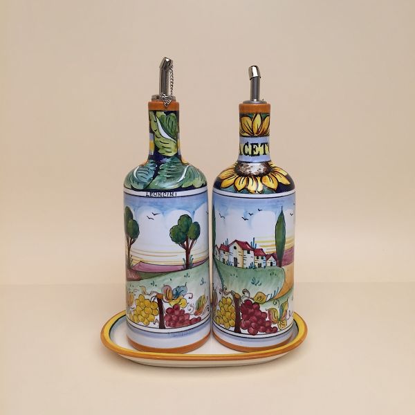 PG 205B 25 - Set two bottles cm. 25h, oil/vinegar + tray. Design: Paesaggio Girasole. Capacity: ml.500