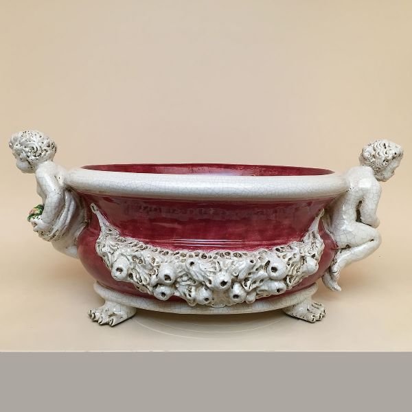 BURGUNDY AND WHITE FLOWER HOLDER WITH CHERUBS, CM.60LX40WX24H