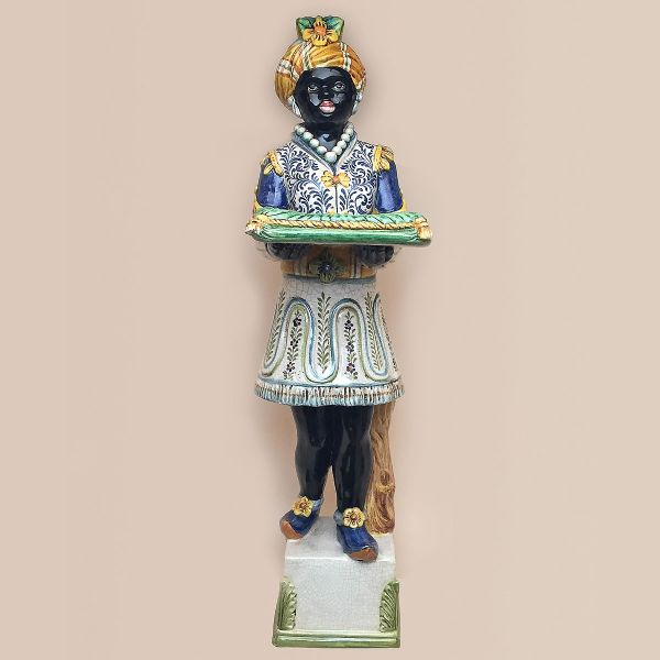 STATUE OF MOOR (woman)