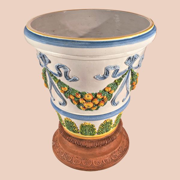 LARGE VASE WITH FESTOONS ON A PEDESTAL, CM.90H