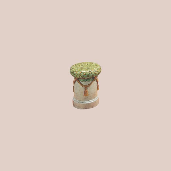 SEAT IN THE SHAPE OF CYLINDER