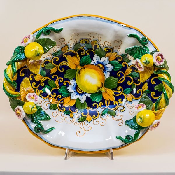 SHELL-SHAPED TRAY LIMONI FONDO BLU