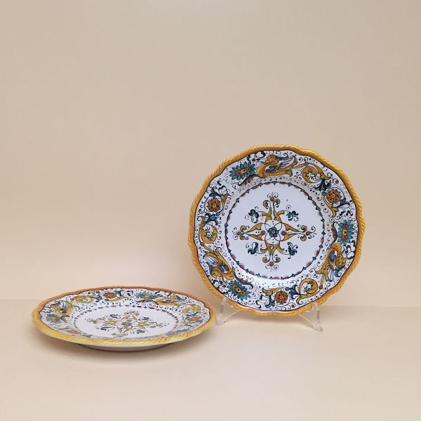 SET OF FRUIT OR DESSERT PLATES OF CM. 22 DIAMETER