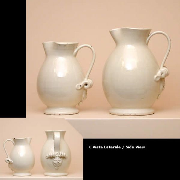 CR318AB - Set of 2 pitchers, cm.22H and 25H