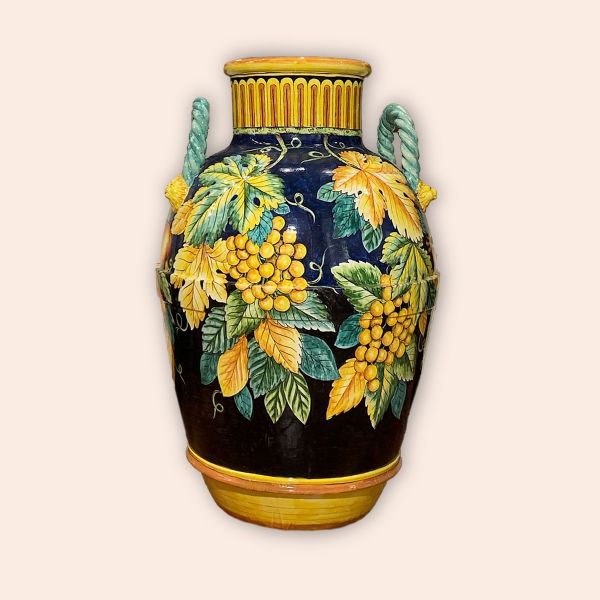 VASE CM.90H WITH TWISTED HANDLES