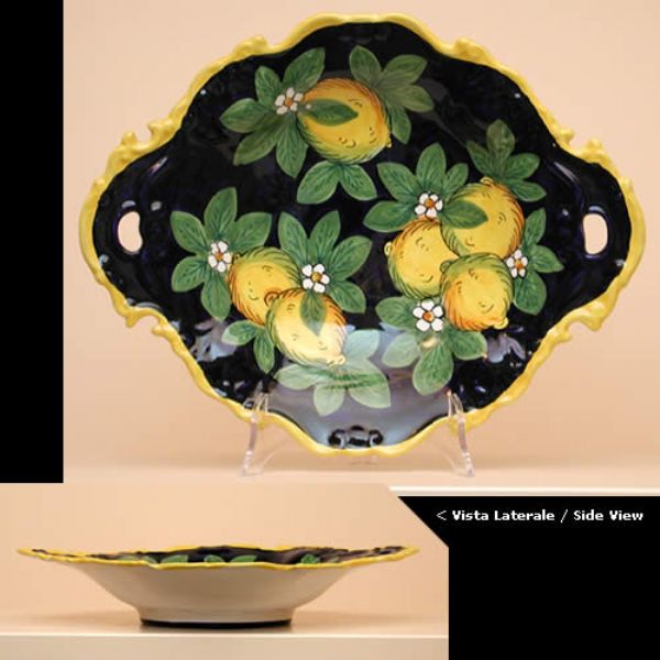 LI115 39 - Oval scallop-edged centrepiece, cm.39 x 31