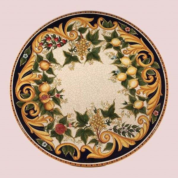 LEO28G T - In the photo: 130 cm. diameter table<BR><BR>Volcanic stone, 3 cm thick. Suitable for inside and outside, resistant to a temperature range of -60 to 1000 °C.