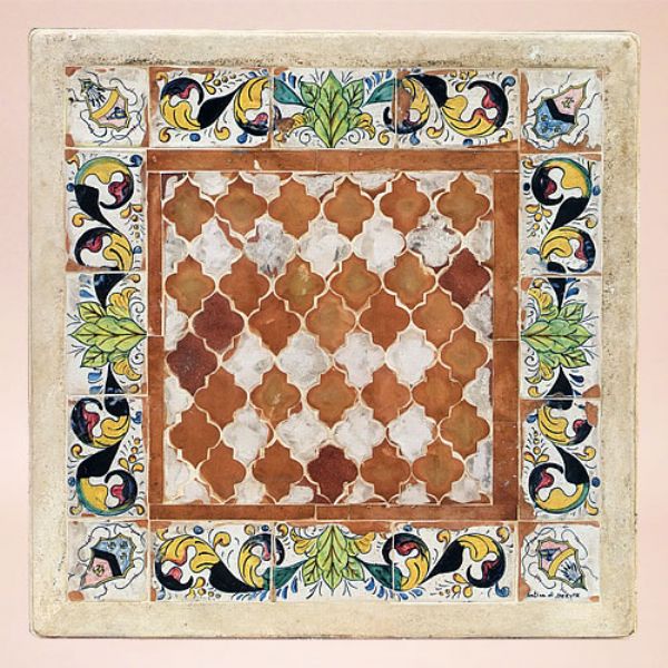 AD PR 01 - In the photo:110x110 cm. table<BR><BR>Cotto & Pietra.