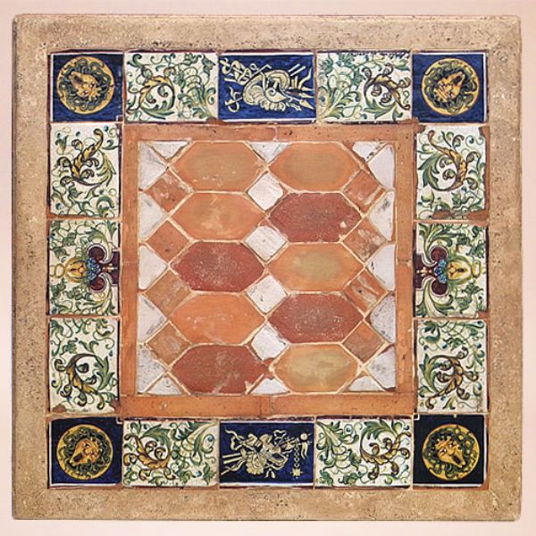 AR 02 - In the photo:120x120 cm. table<BR><BR>Cotto & Pietra.