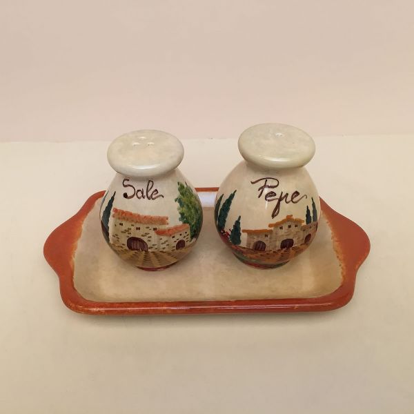 PA206 10 - Salt and pepper set + tray 