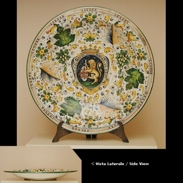 ACC301E 61 - Wall plate cafaggiolo colours (coat of arms with lion and florentine lily) cm. 61