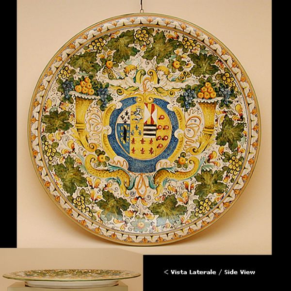 CC301N 70SC - Wall plate cm. 70 d. cafaggiolo colori, with coat of arms