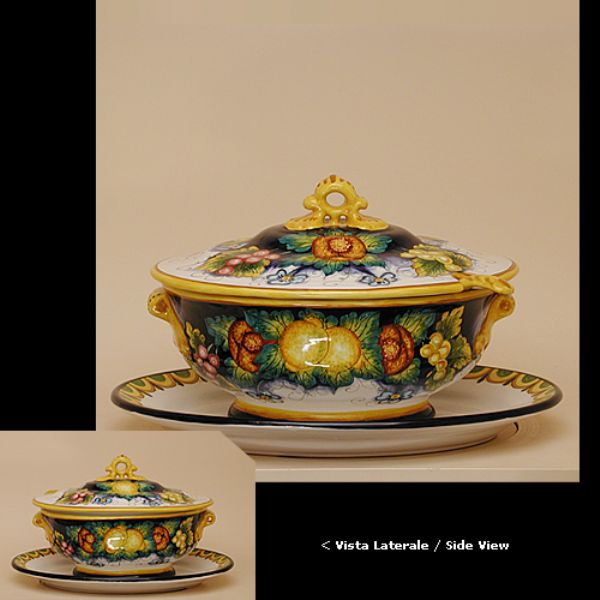 UL224 22R - Soup tureen with ladle